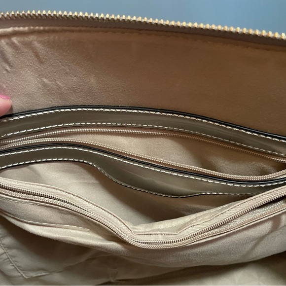 ALYSSA HANDBAG NWT - Picture 2 of 7